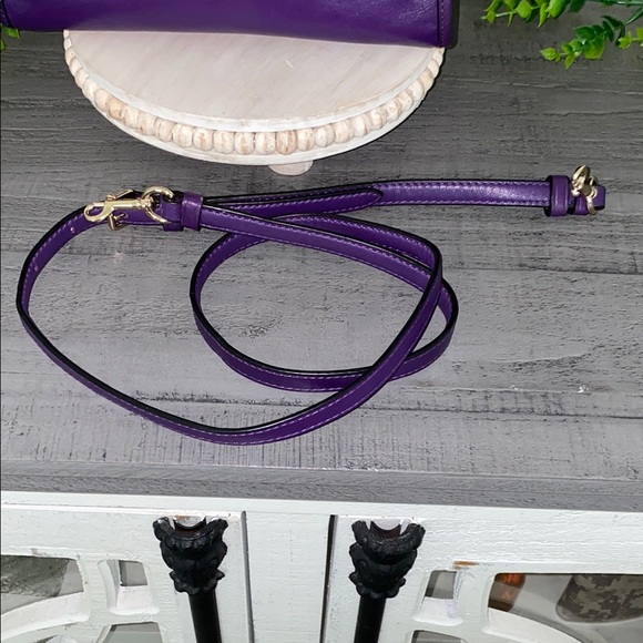 Coach Purple Leather Tote with Elegant Design-Small - Picture 6 of 9